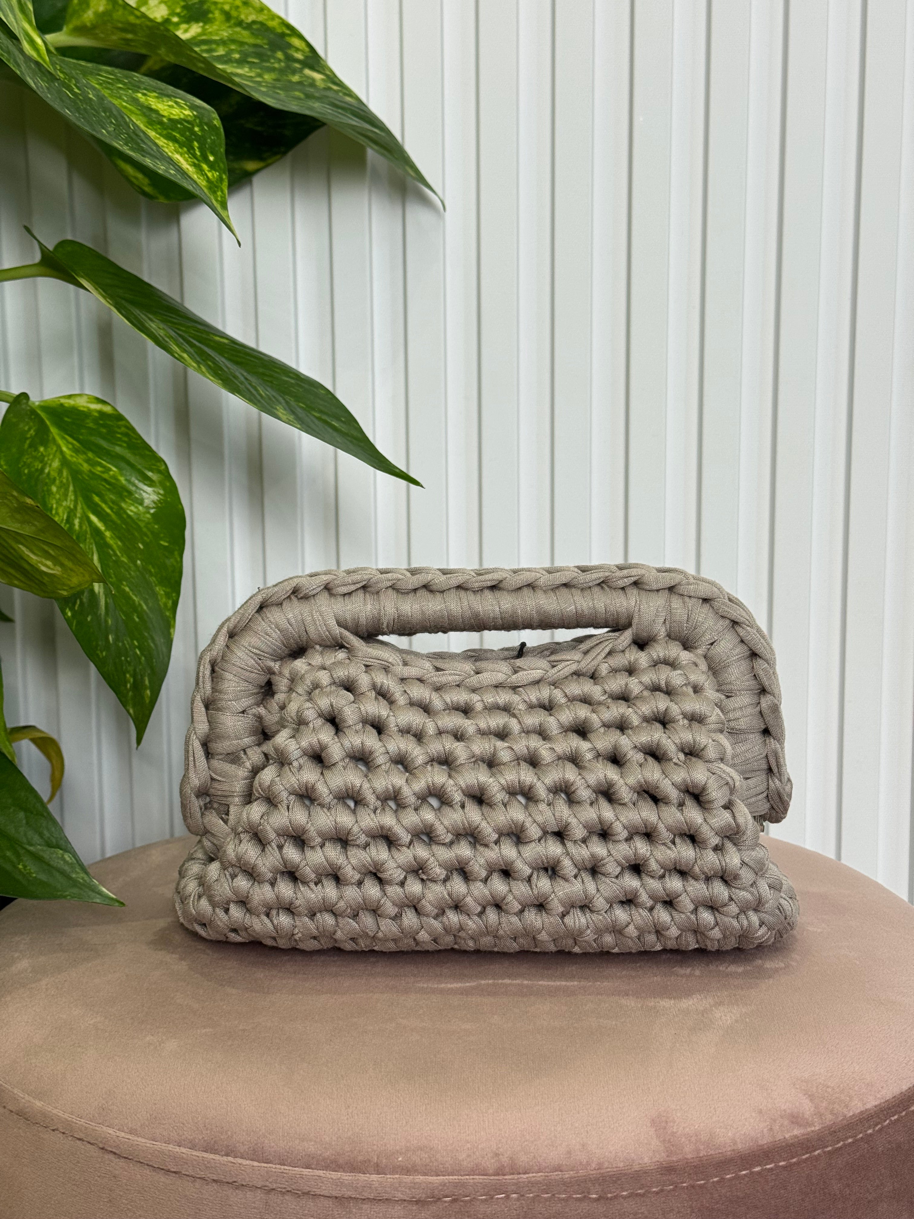 Clutch Crochet