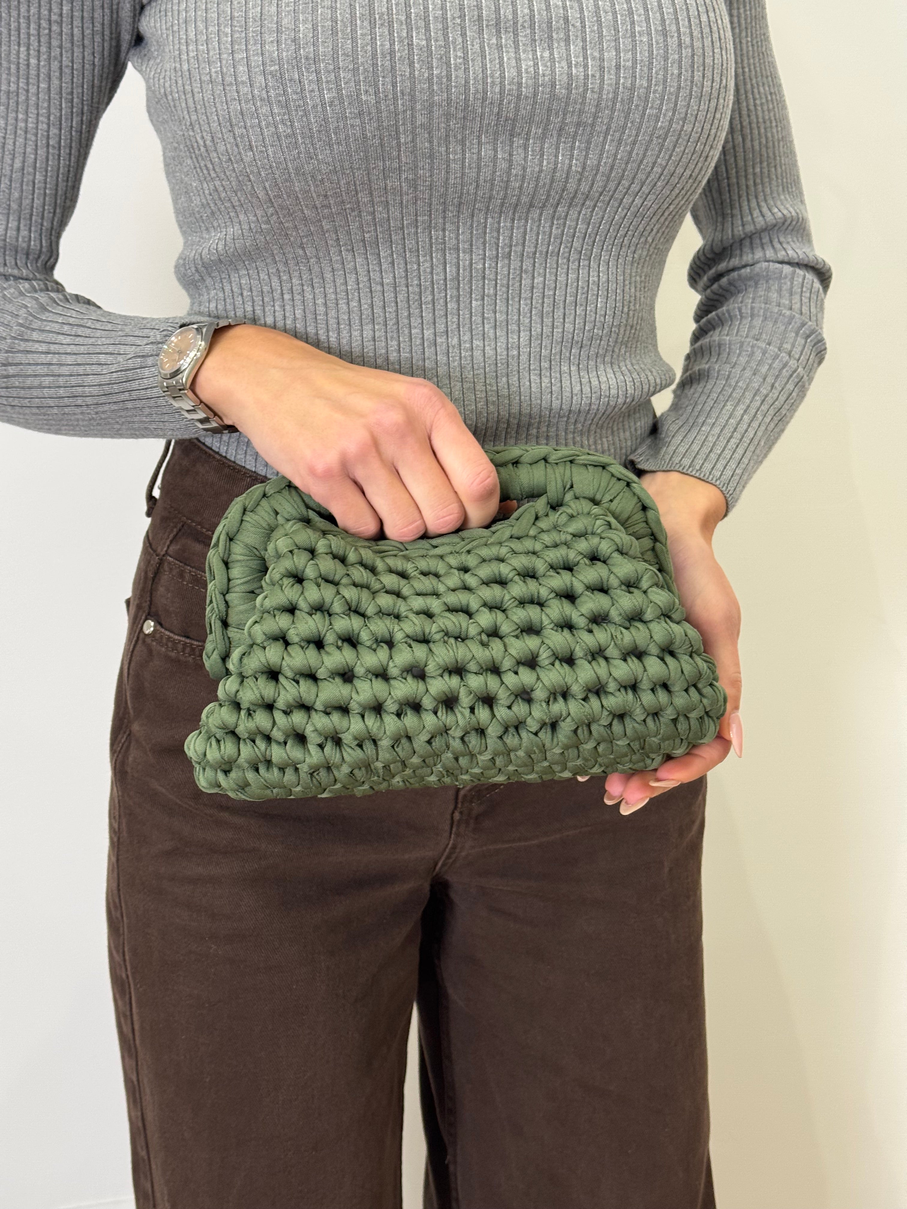 Clutch Crochet