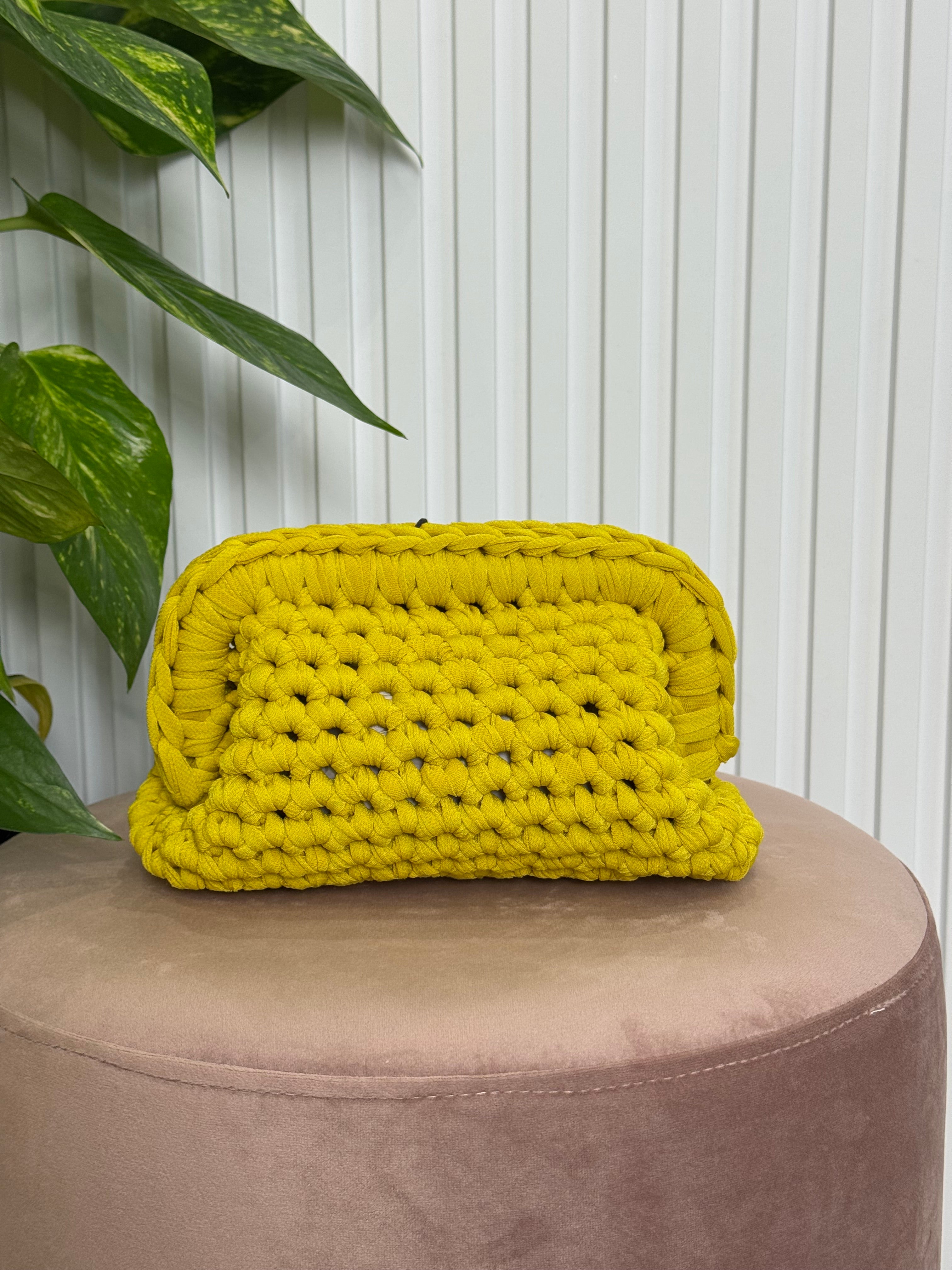 Clutch Crochet